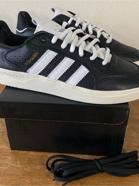 Adidas Tyshawn Jones Low Skateboarding Shoe Soft Black Leather - Size 10